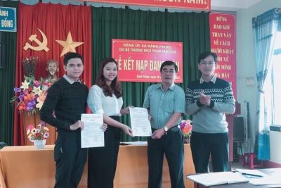 Lễ kết nộp đảng